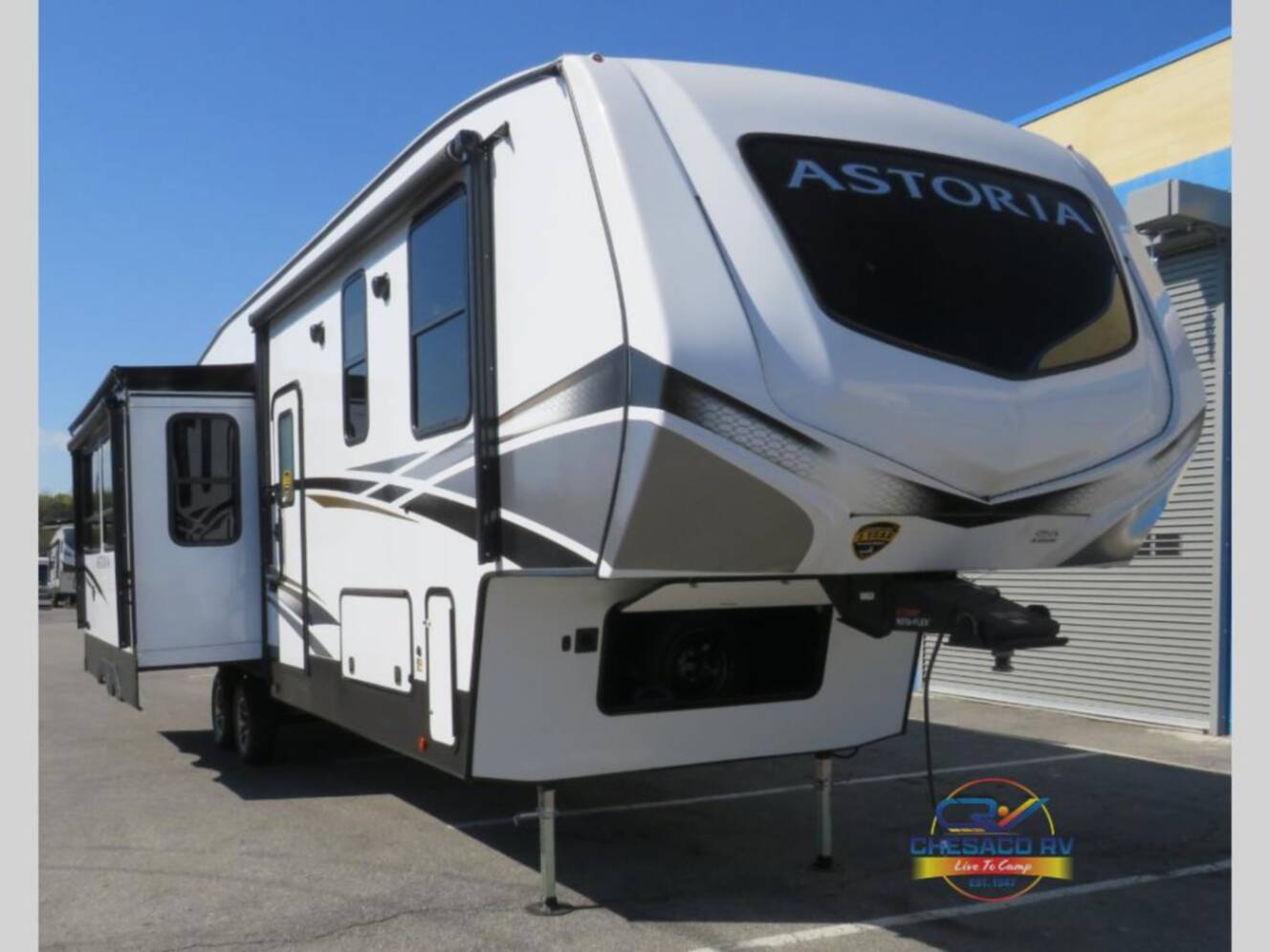 A photo of this 2023 Dutchmen Rv Astoria 3343BHF