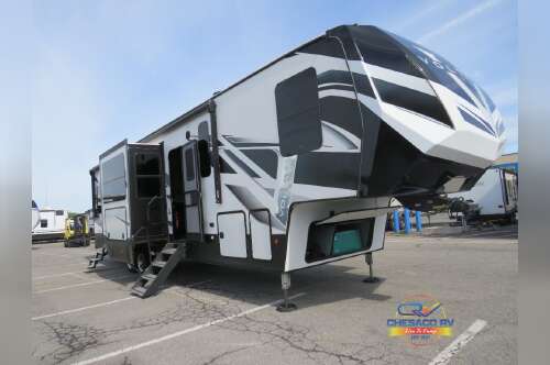 2021 Dutchmen Rv Voltage 3845 in hamburg PA