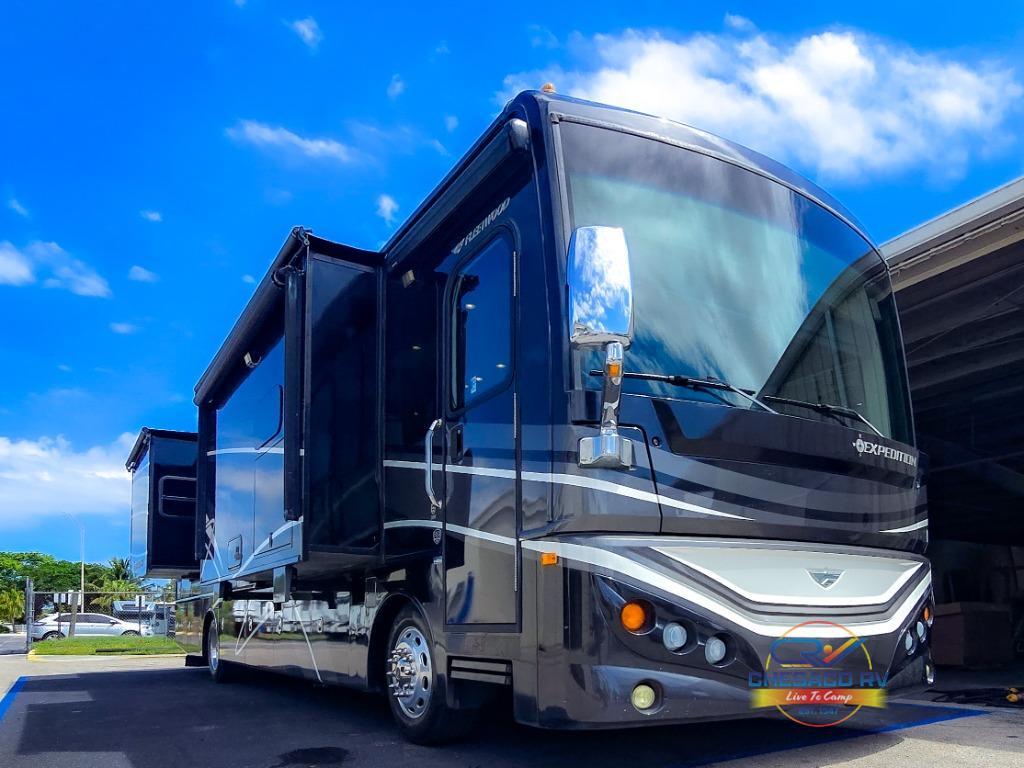 2015 Fleetwood Rv Expedition 38K in stuart FL