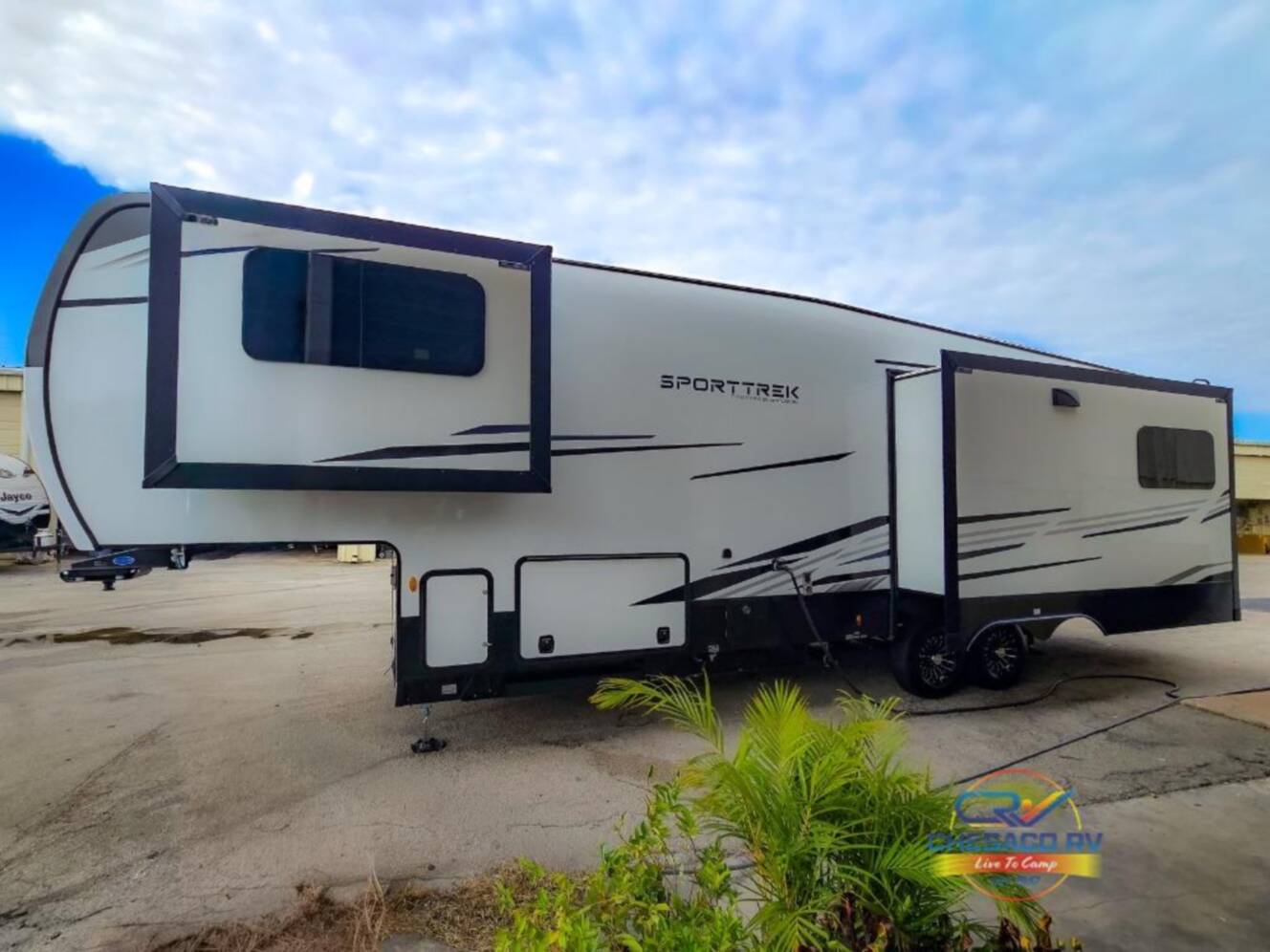 A photo of this 2026 Venture Rv SportTrek Touring Edition 353VIK