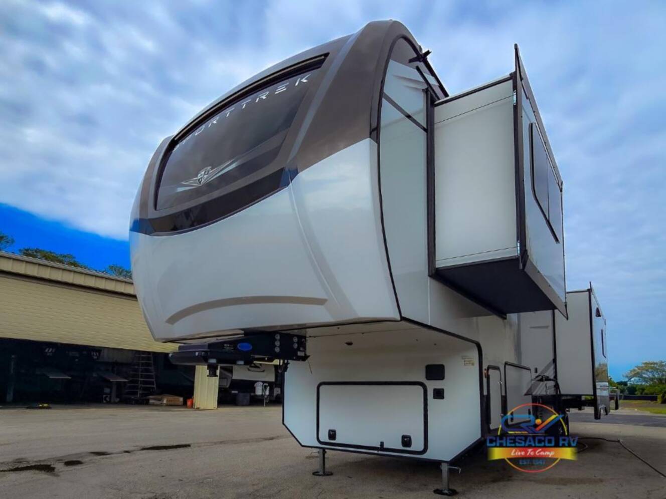 A photo of this 2026 Venture Rv SportTrek Touring Edition 353VIK