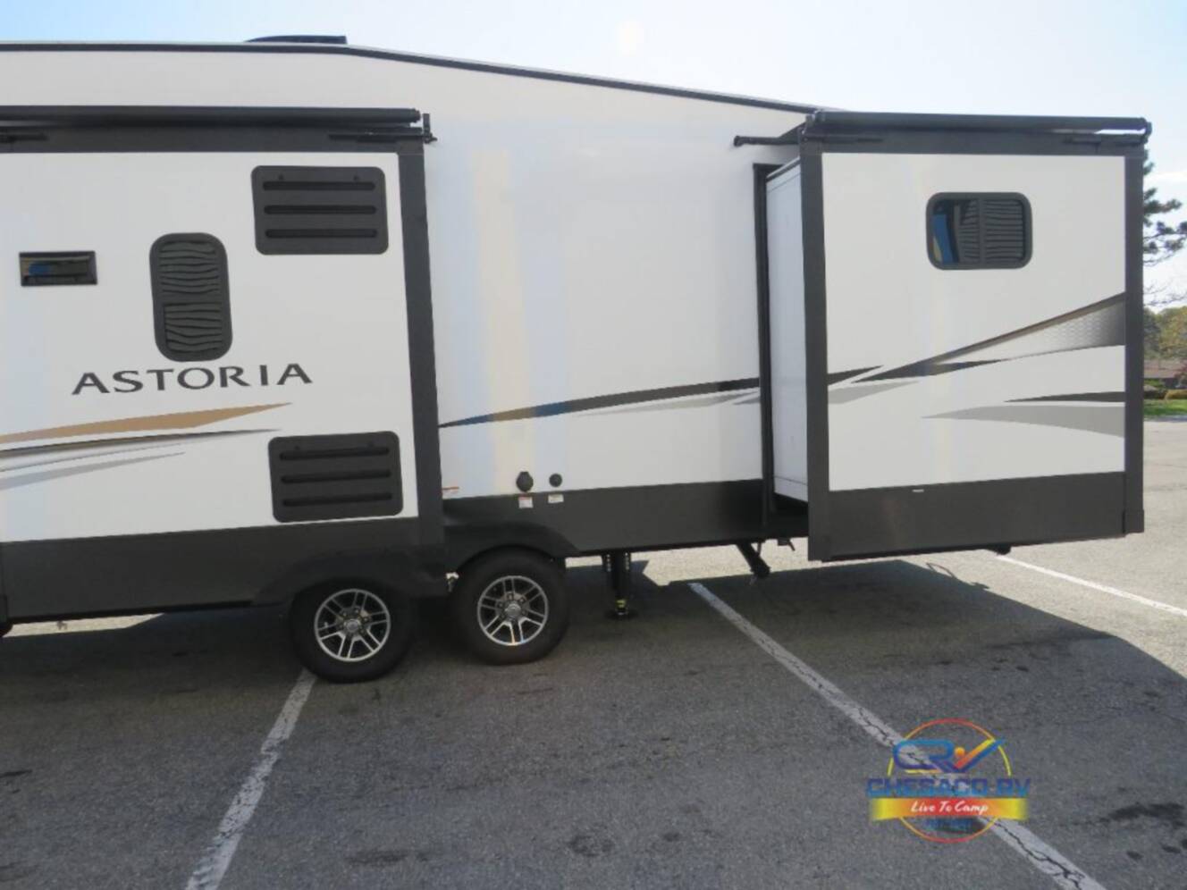 A photo of this 2023 Dutchmen Rv Astoria 3343BHF