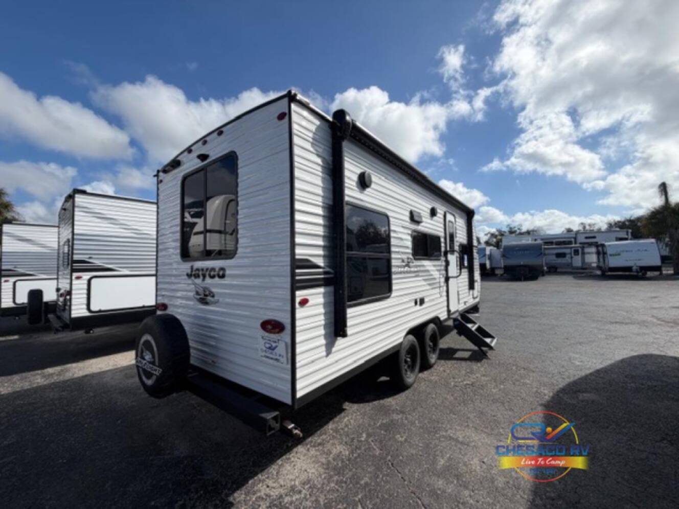 A photo of this 2026 Jayco Jay Flight SLX 210QB