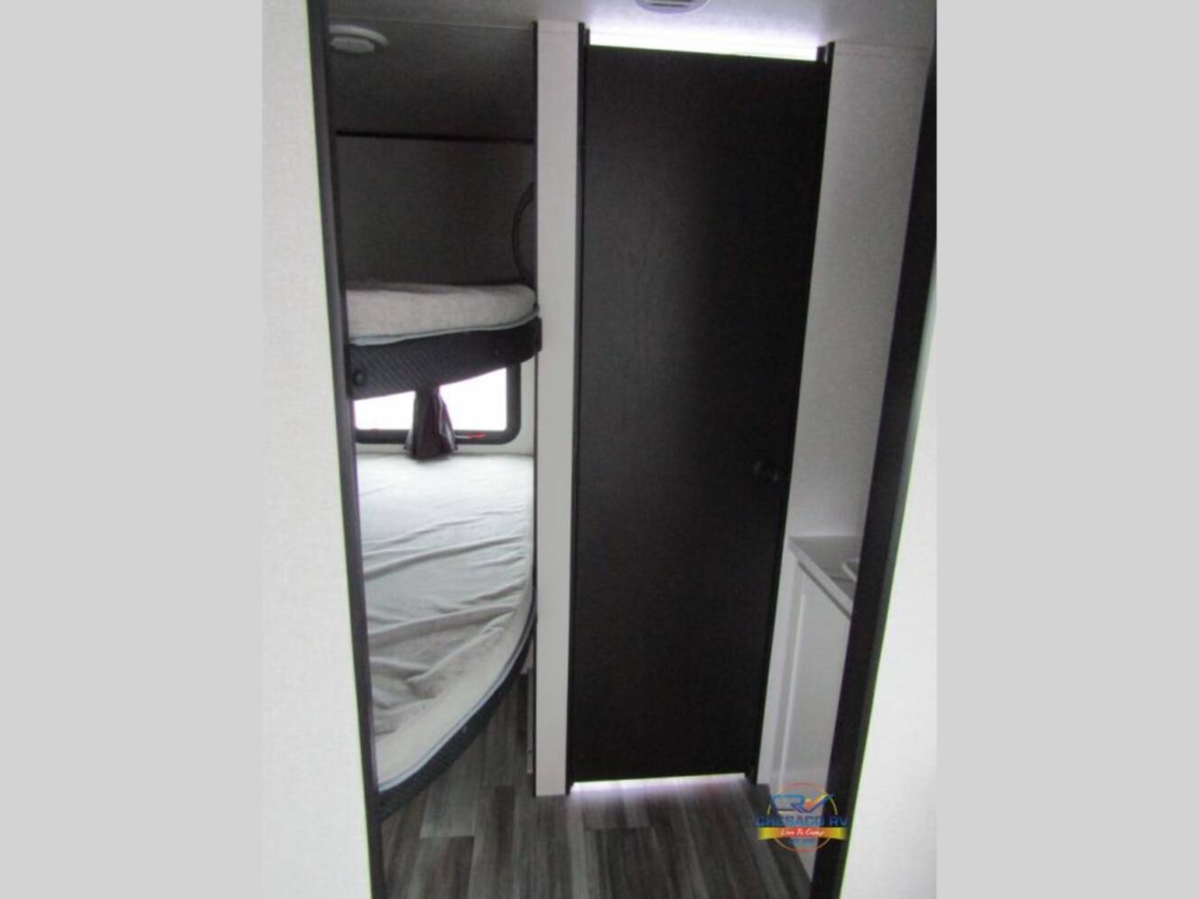A photo of this 2026 Jayco Jay Flight SLX 261BHS