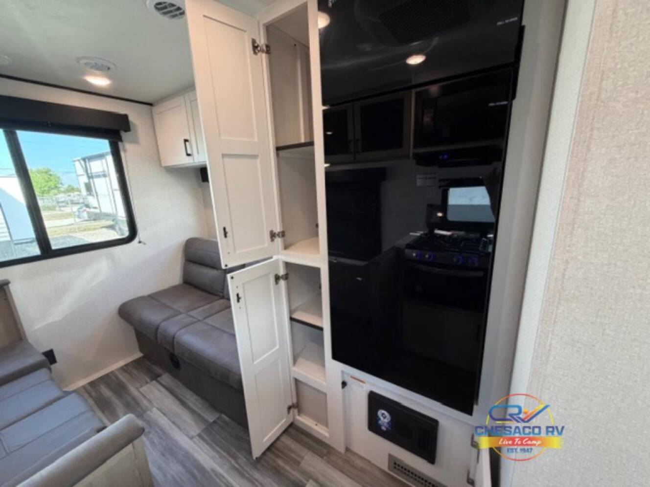 A photo of this 2026 Jayco Jay Flight SLX 210QB