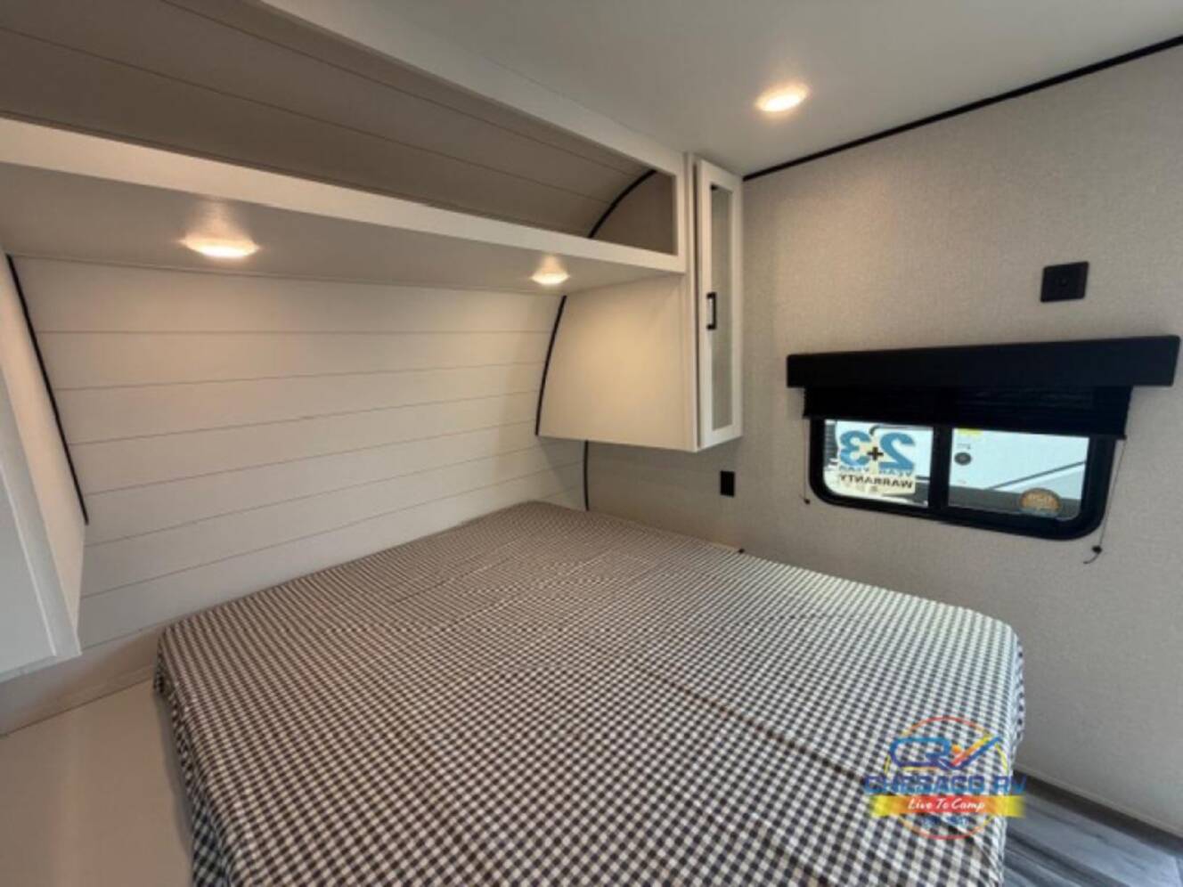 A photo of this 2026 Jayco Jay Flight SLX 210QB