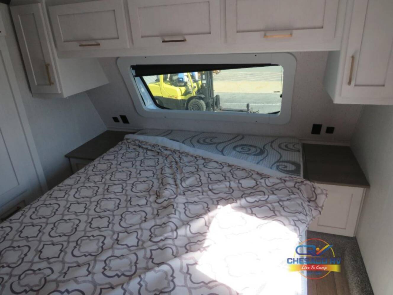 A photo of this 2023 Dutchmen Rv Astoria 3343BHF