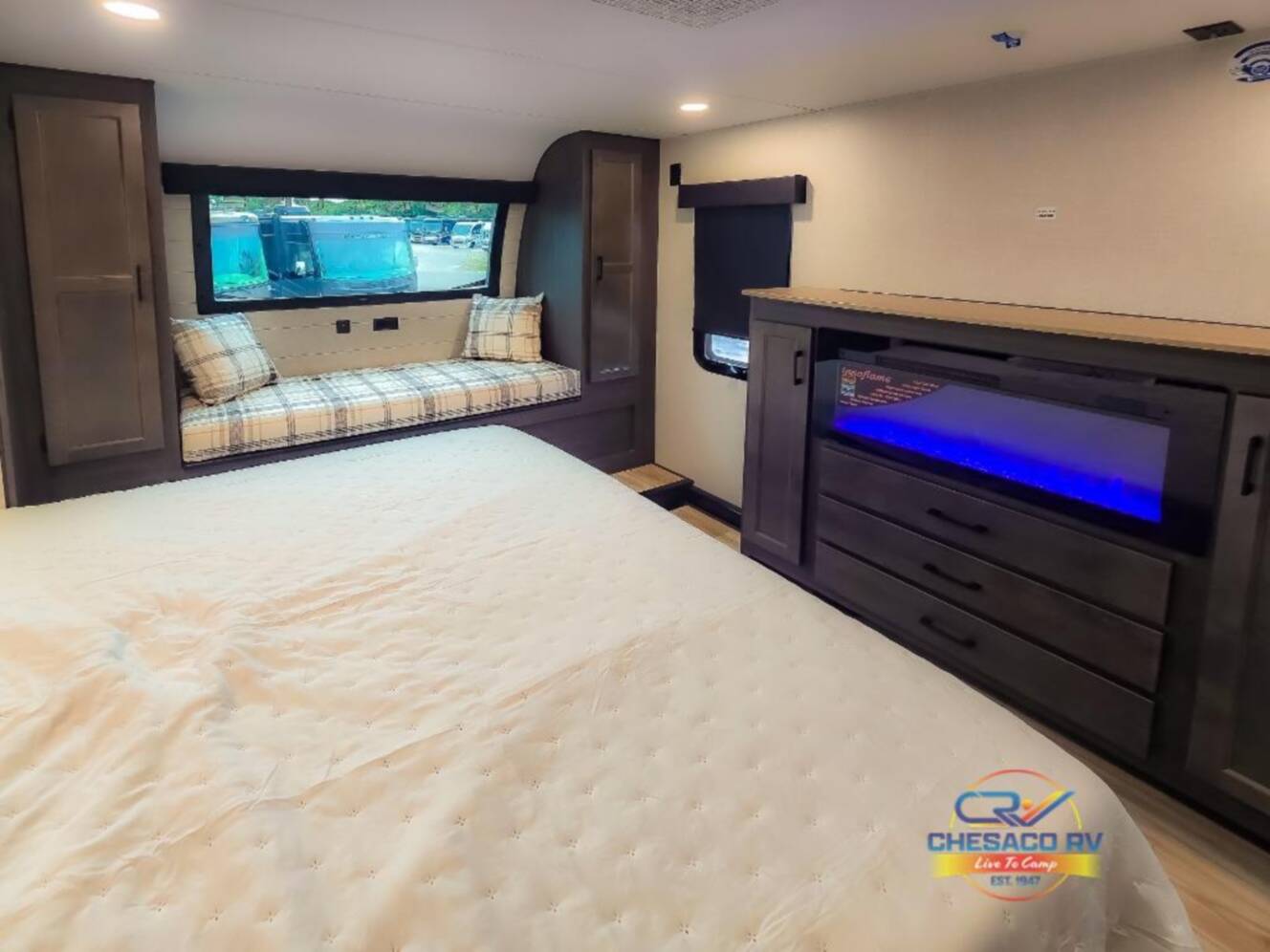 A photo of this 2026 Venture Rv SportTrek Touring Edition 353VIK