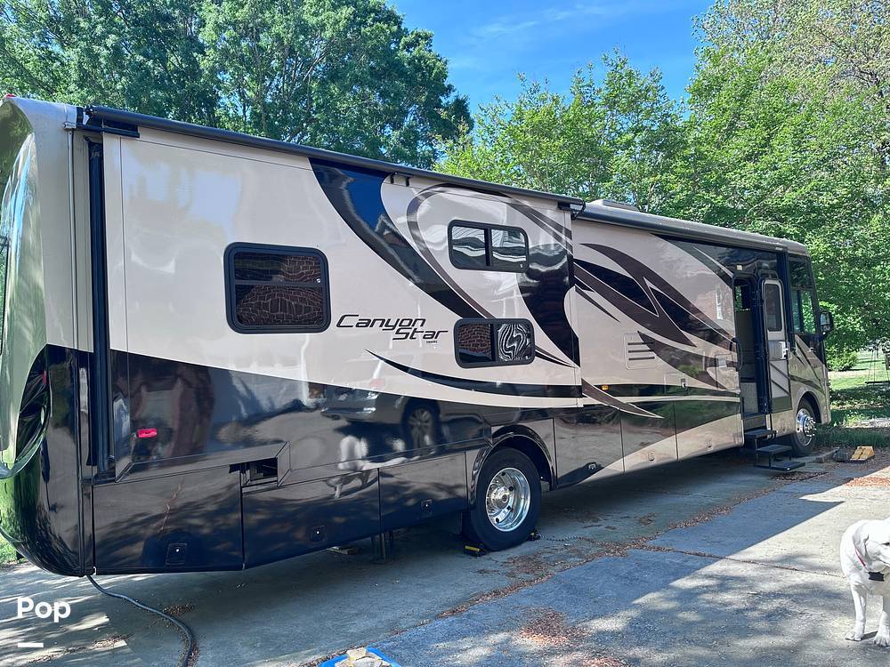 2011 Newmar Canyon Star 3810 in raleigh NC