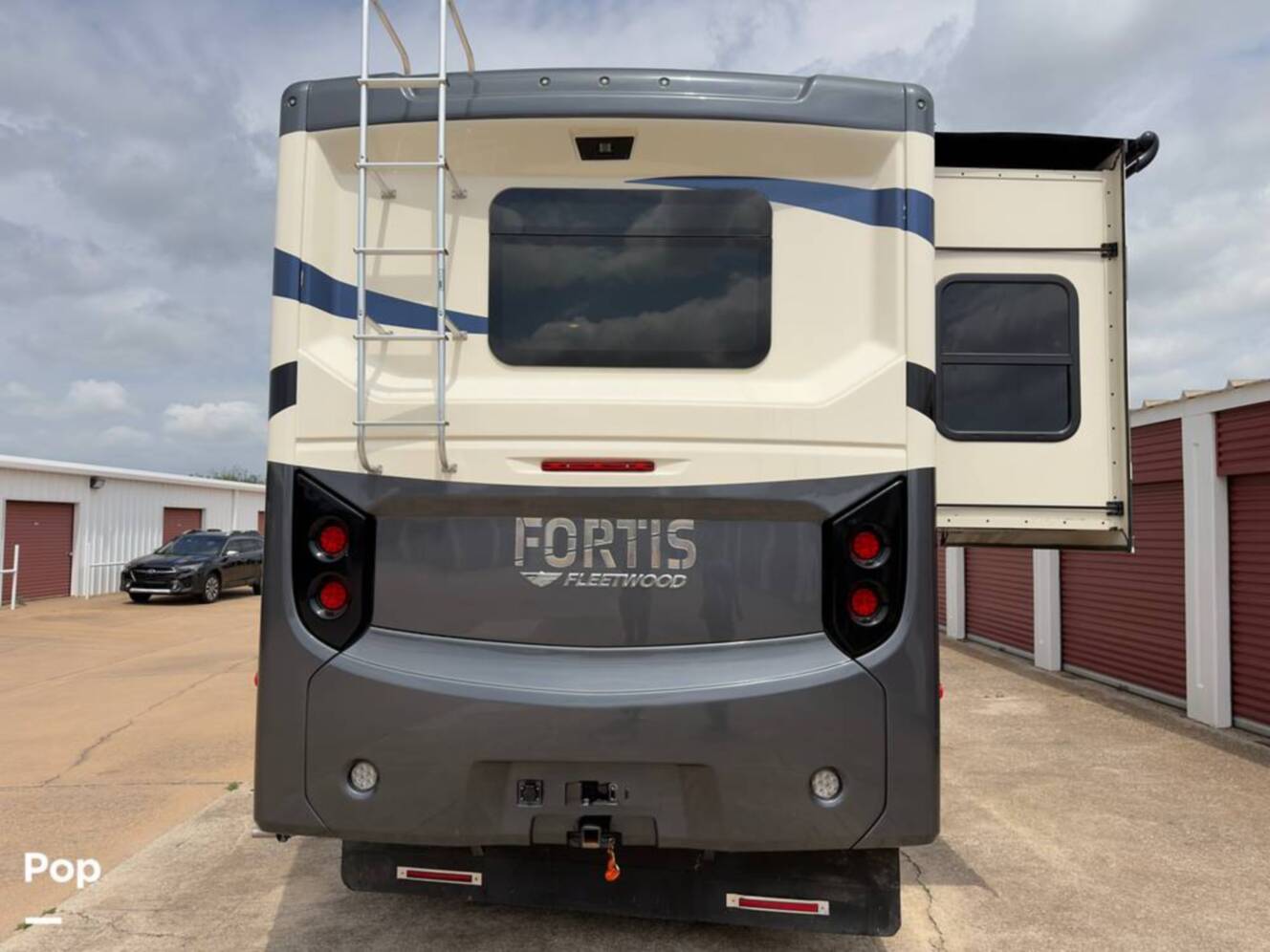 A photo of this 2020 Fleetwood Fortis 34MB