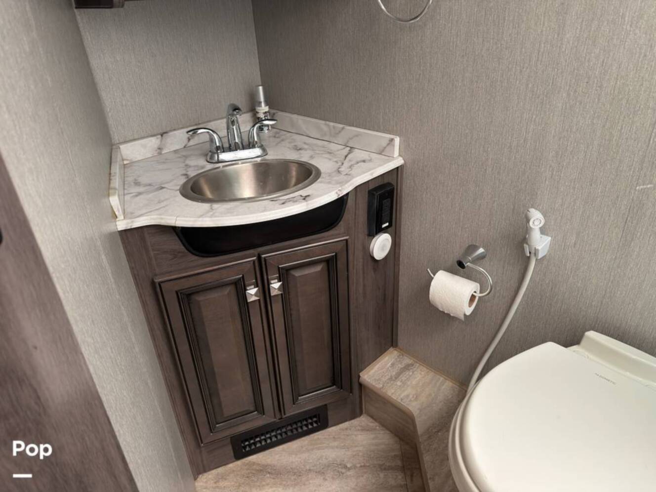 A photo of this 2020 Fleetwood Fortis 34MB
