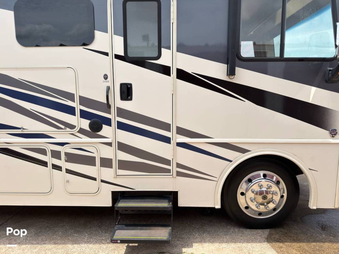 A photo of this 2020 Fleetwood Fortis 34MB