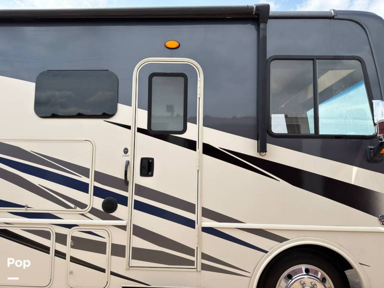 A photo of this 2020 Fleetwood Fortis 34MB