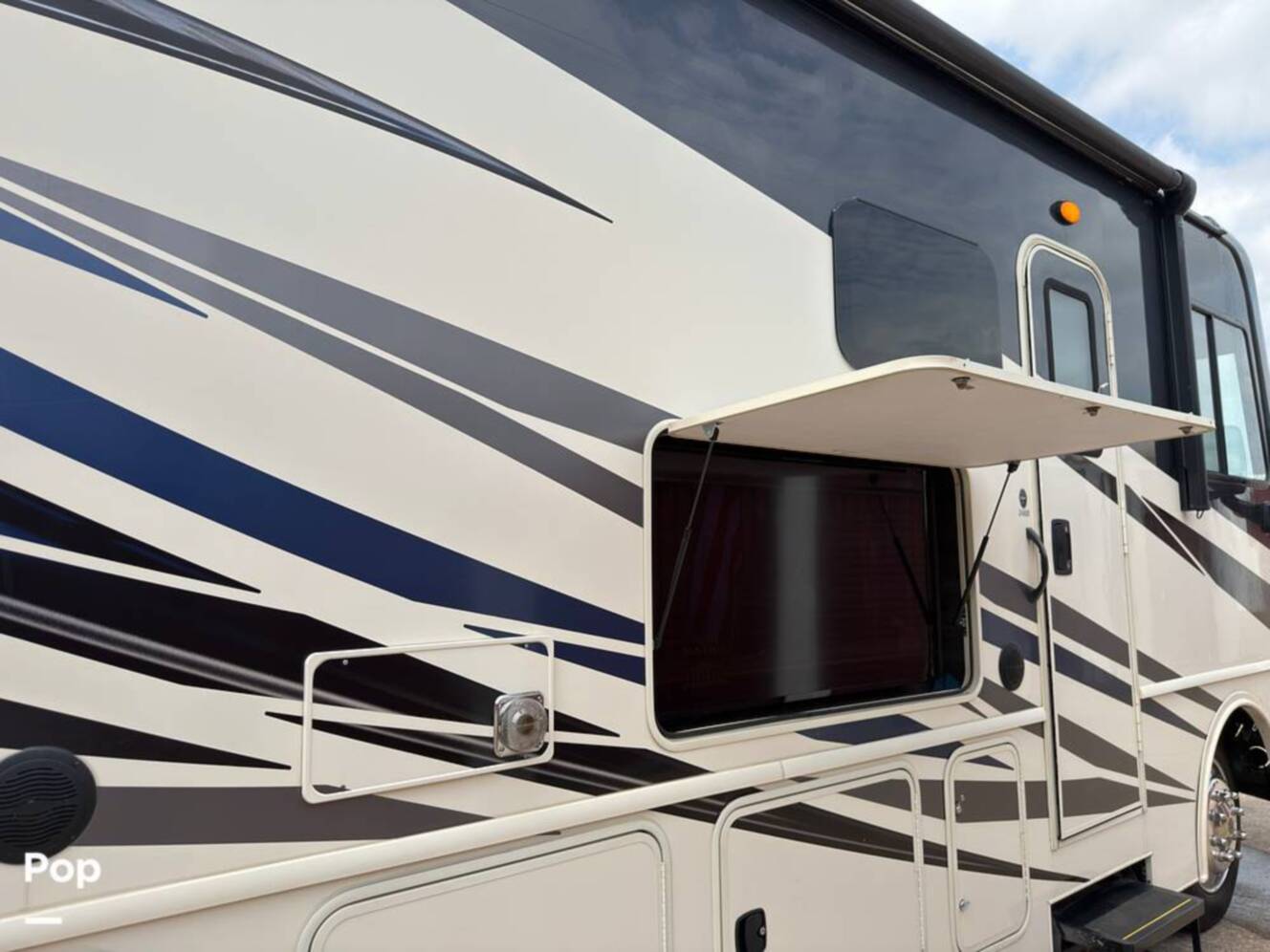 A photo of this 2020 Fleetwood Fortis 34MB