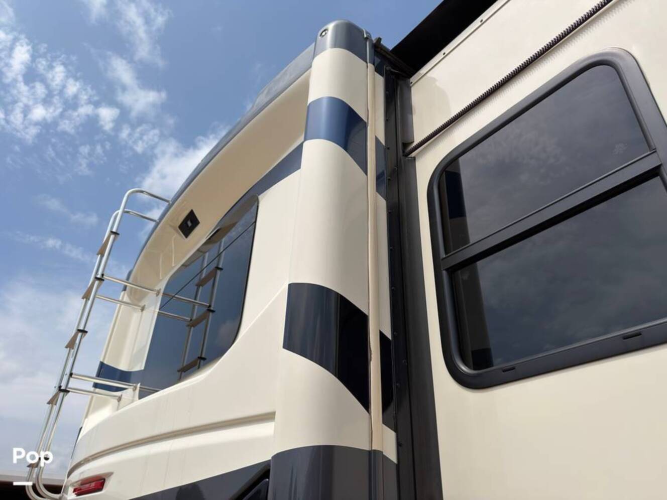 A photo of this 2020 Fleetwood Fortis 34MB