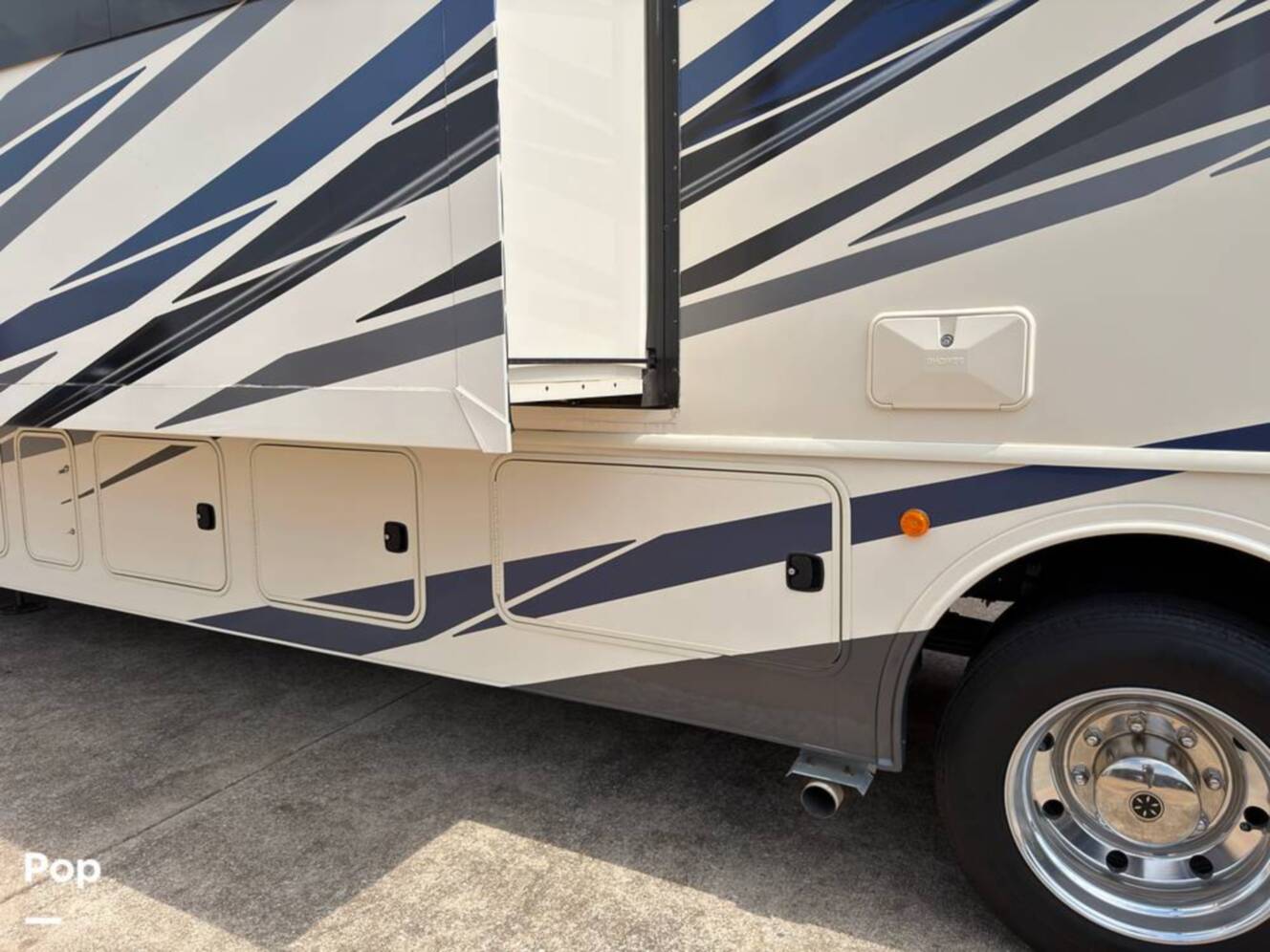 A photo of this 2020 Fleetwood Fortis 34MB