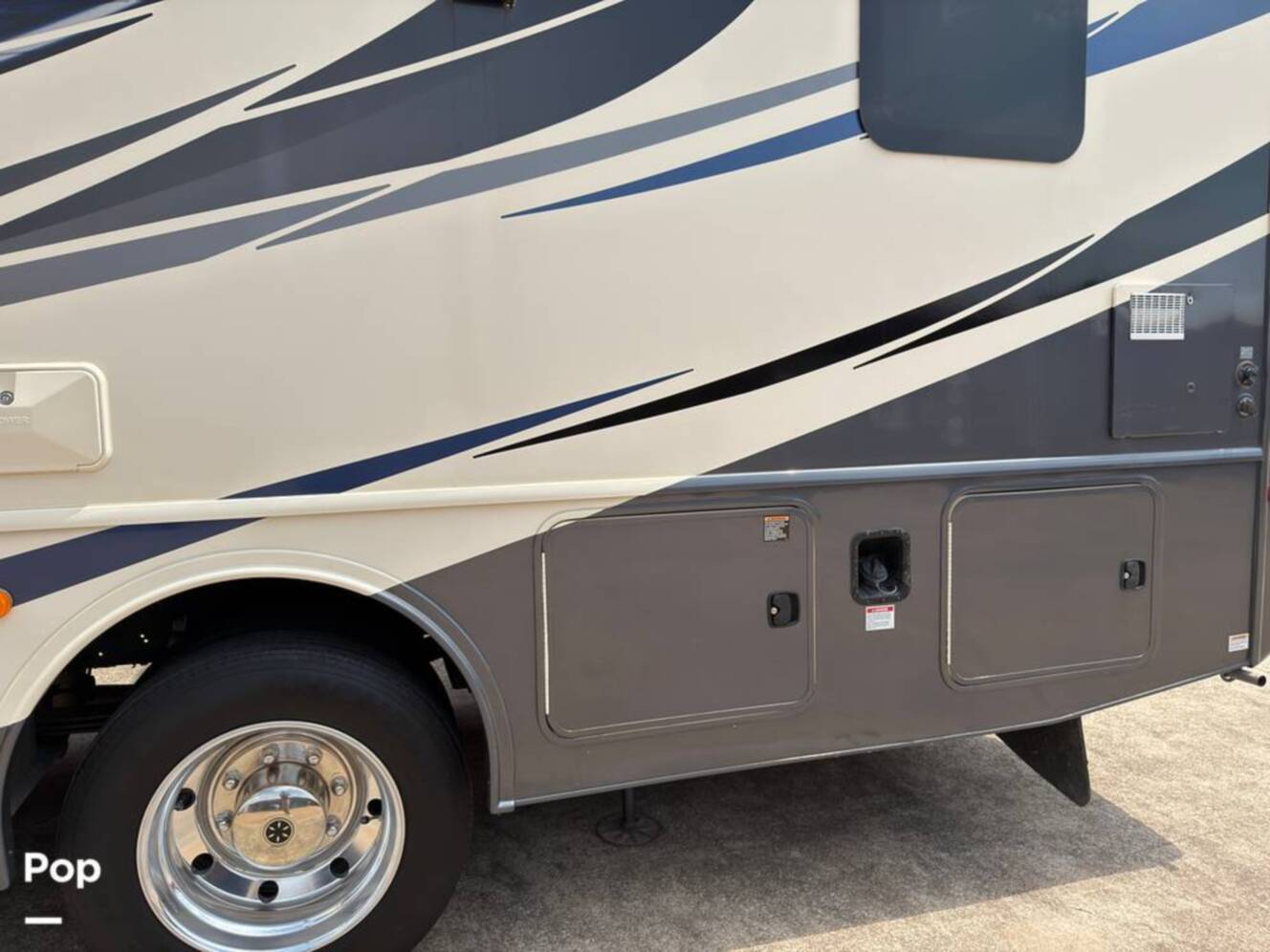 A photo of this 2020 Fleetwood Fortis 34MB