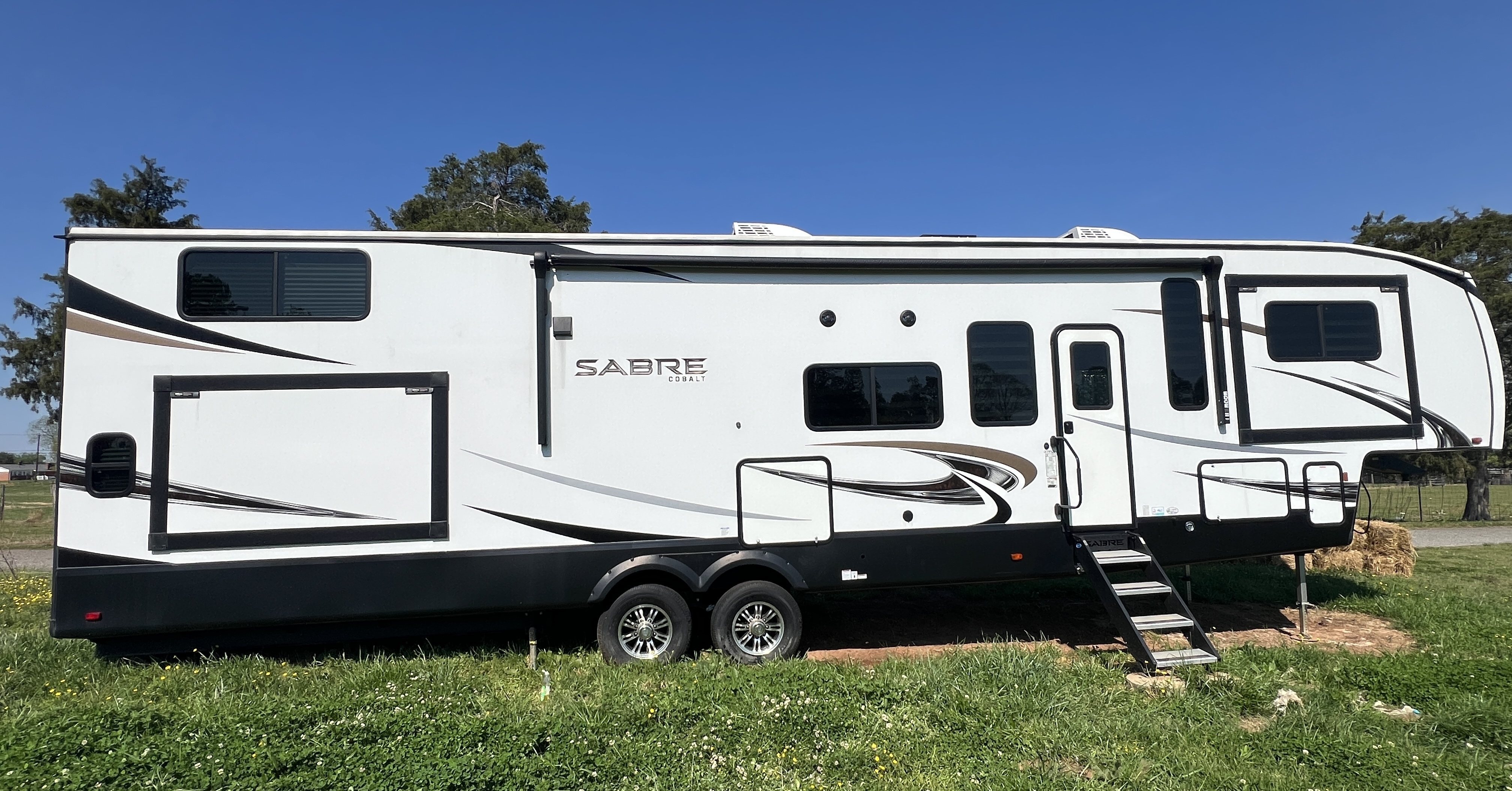 2022 Forest River SABRE 37FLL RV