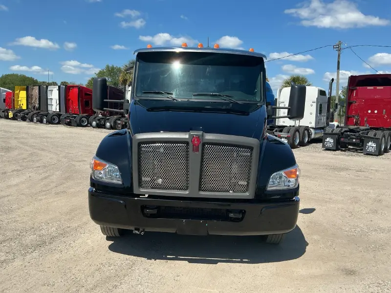 2023 KENWORTH T280