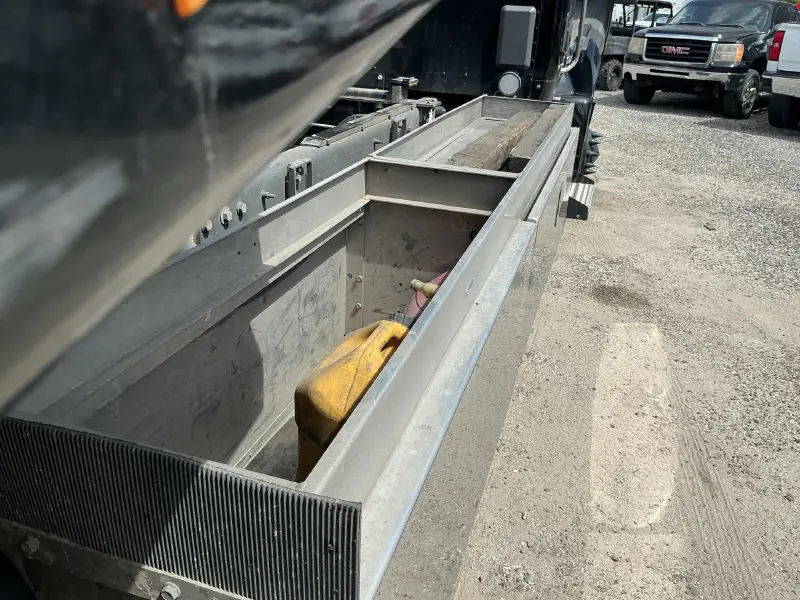 2023 KENWORTH T280