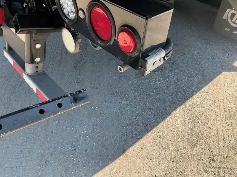 2023 KENWORTH T280