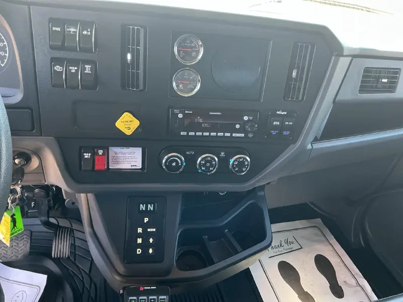 2023 KENWORTH T280