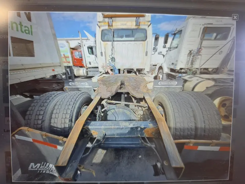2014 FREIGHTLINER BUSINESS CLASS M2 106