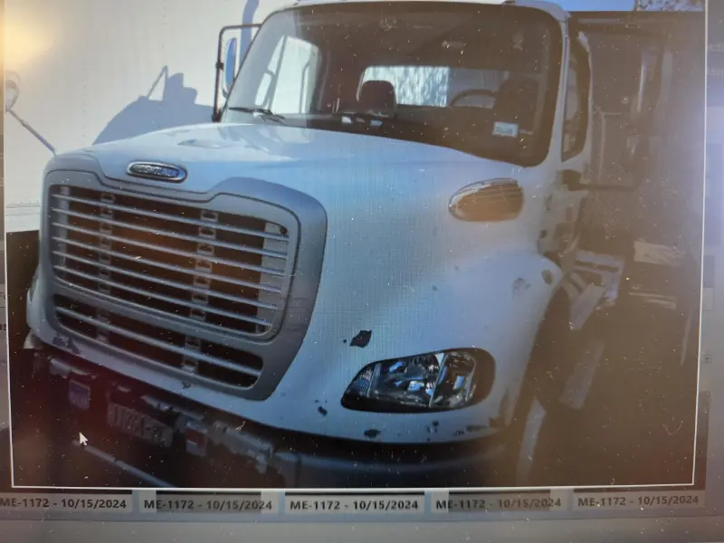 2011 FREIGHTLINER M2