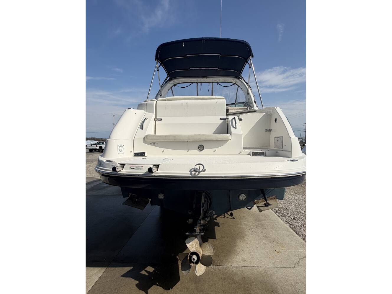 A photo of this 2015 Rinker 290 Express Cruiser