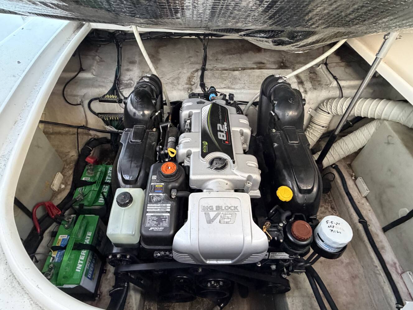 A photo of this 2015 Rinker 290 Express Cruiser