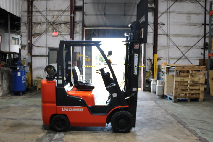 2010 NISSAN MCU1F2A30LV in North Chicago, IL