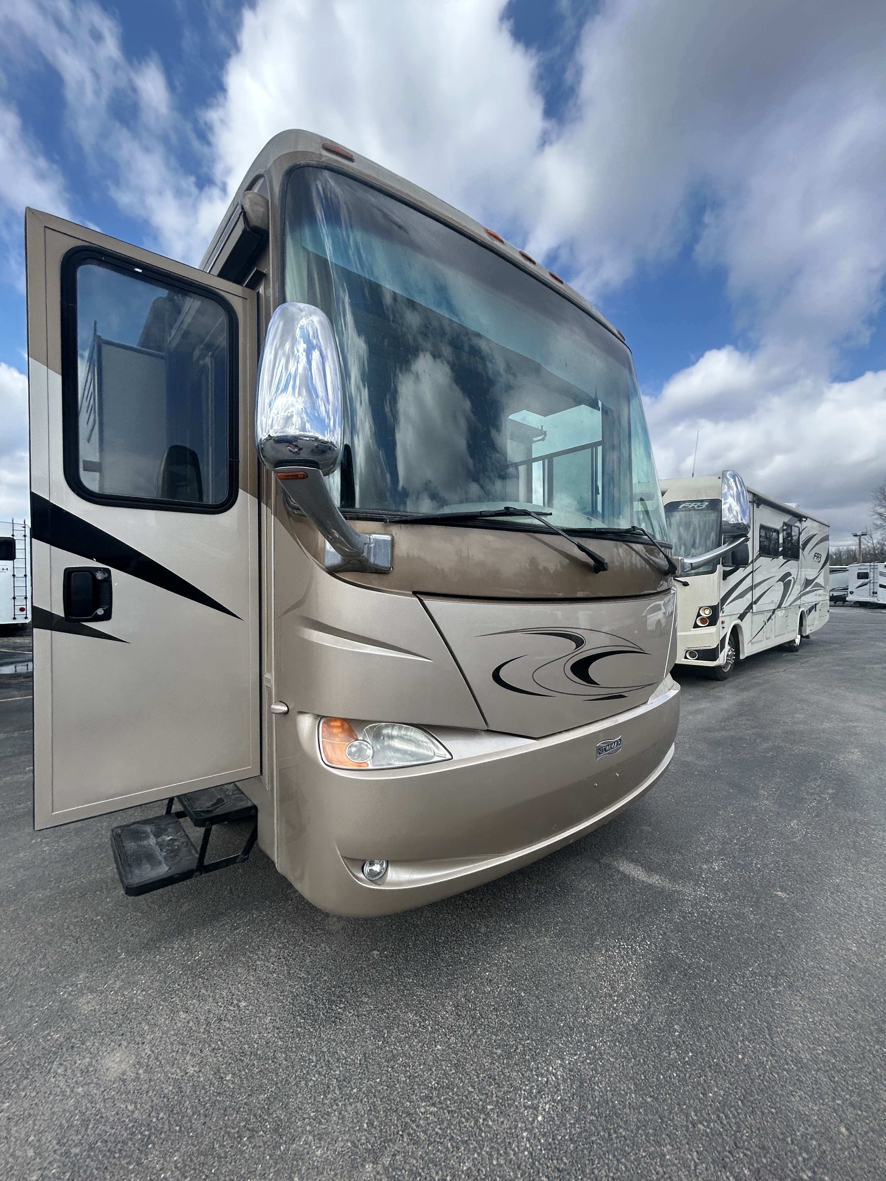 2008 Newmar VENTANA 3960 in jones MI