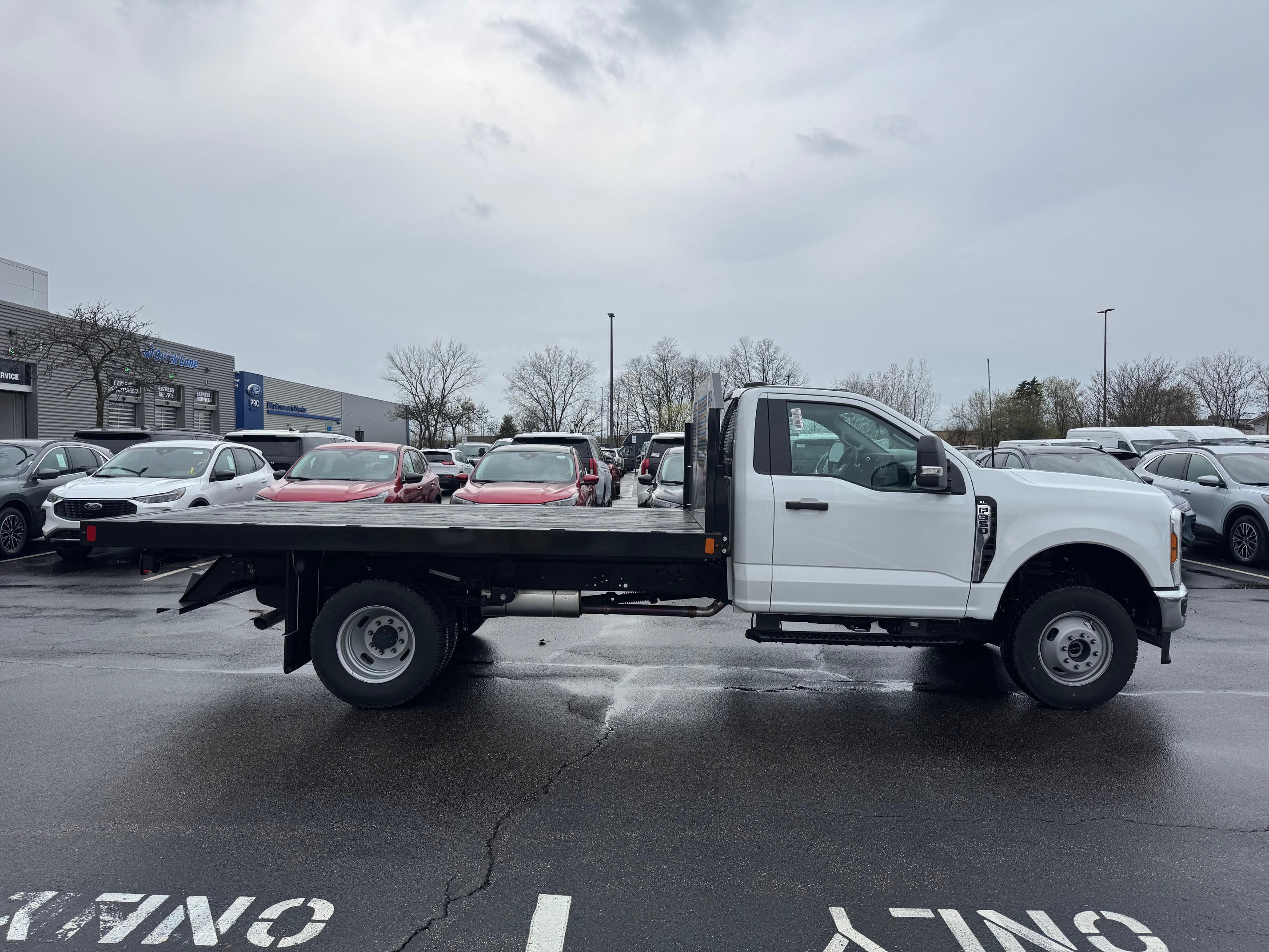 2025 FORD F350 XL in Grand Rapids, MI