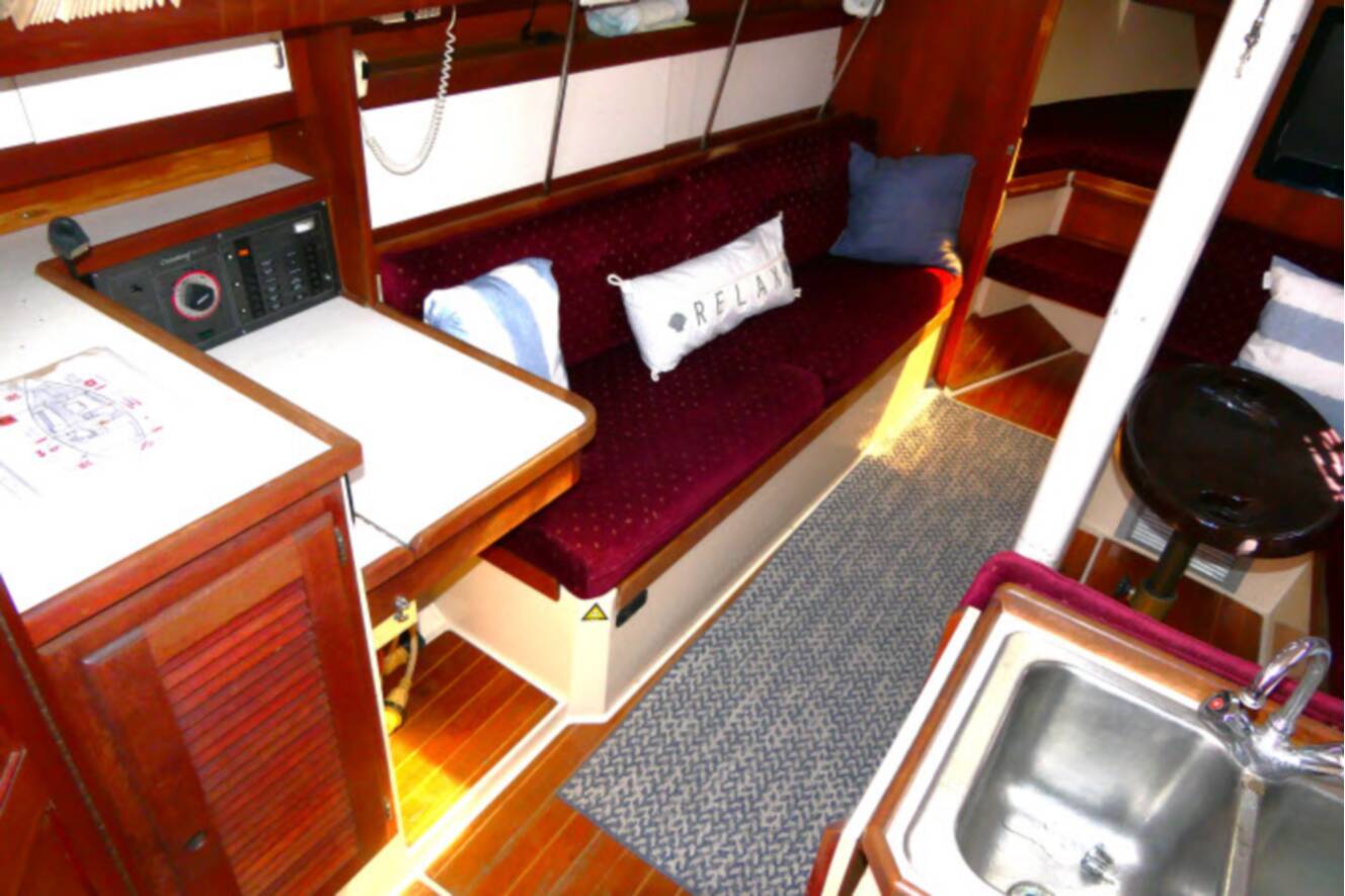 A photo of this 1989 Catalina 34 Tall Rig
