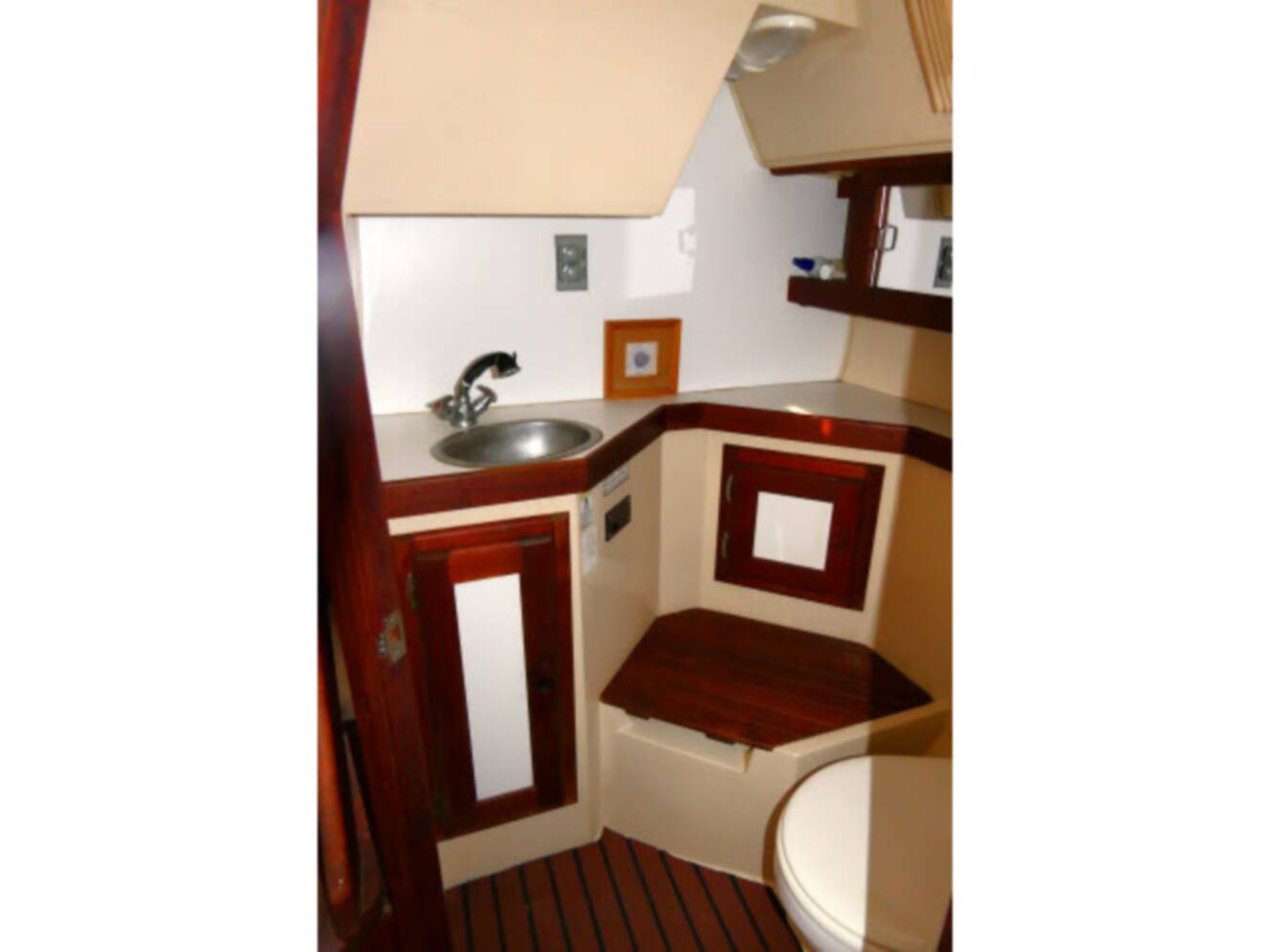 A photo of this 1989 Catalina 34 Tall Rig