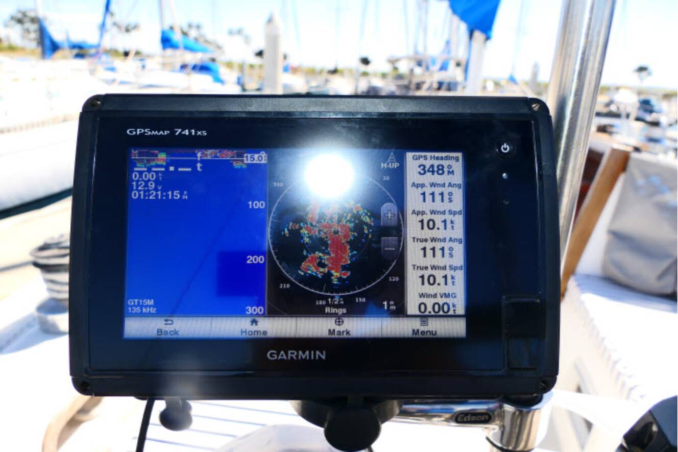 A photo of this 1989 Catalina 34 Tall Rig