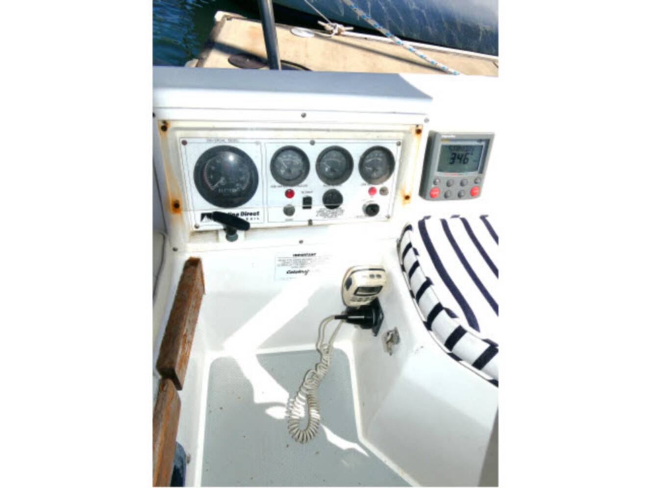 A photo of this 1989 Catalina 34 Tall Rig