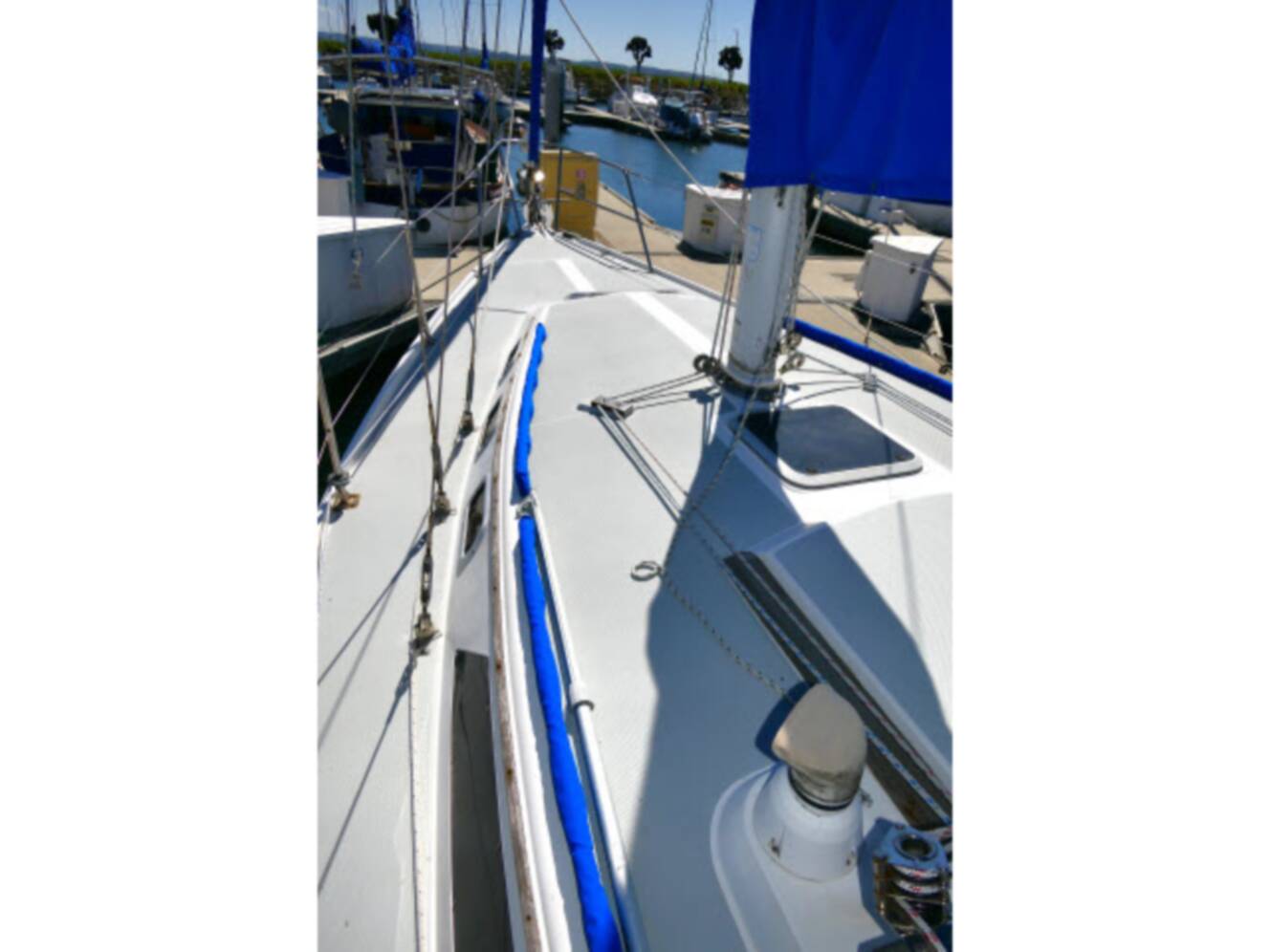 A photo of this 1989 Catalina 34 Tall Rig