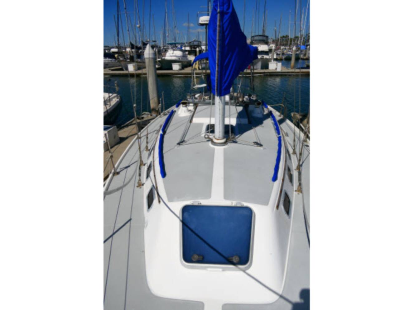 A photo of this 1989 Catalina 34 Tall Rig