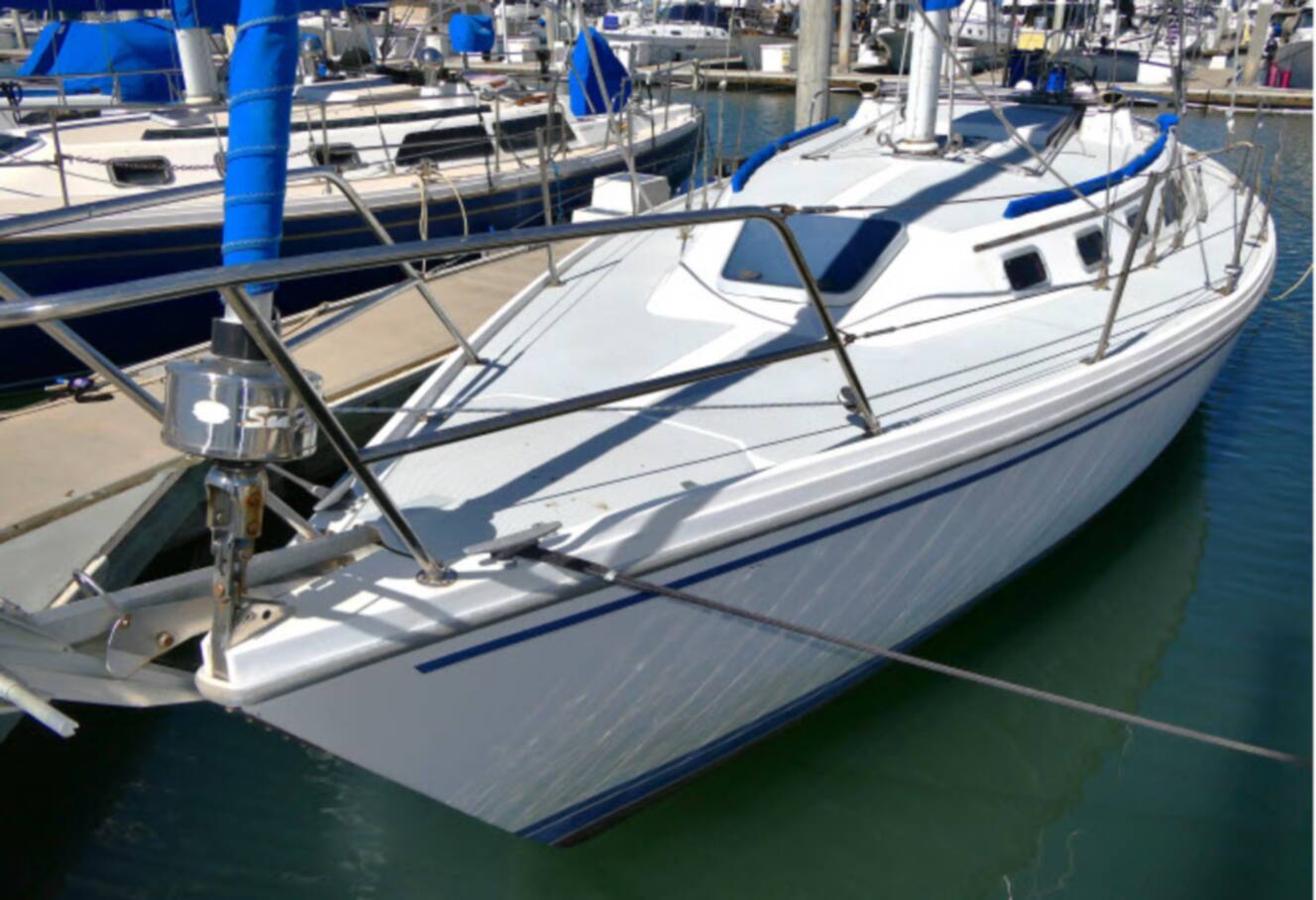 A photo of this 1989 Catalina 34 Tall Rig