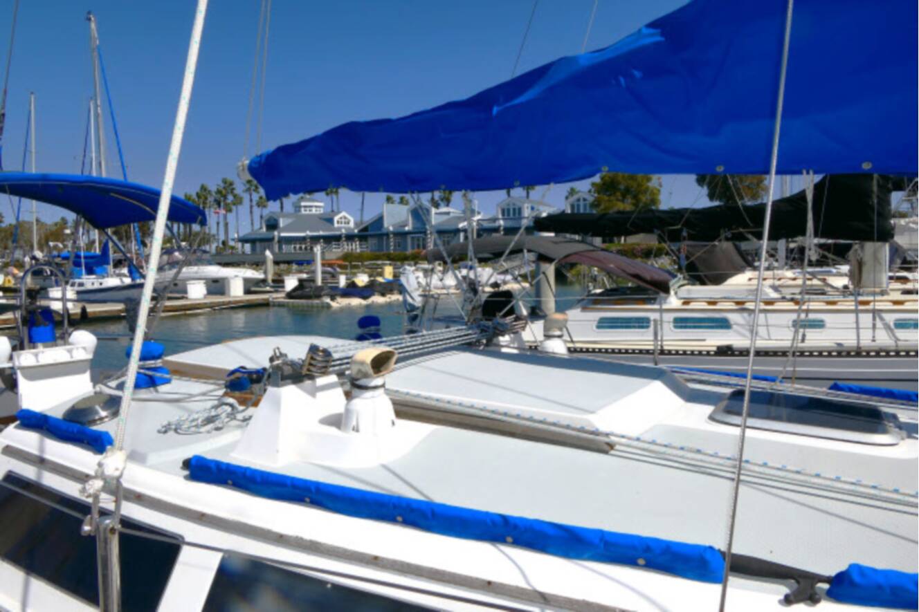 A photo of this 1989 Catalina 34 Tall Rig