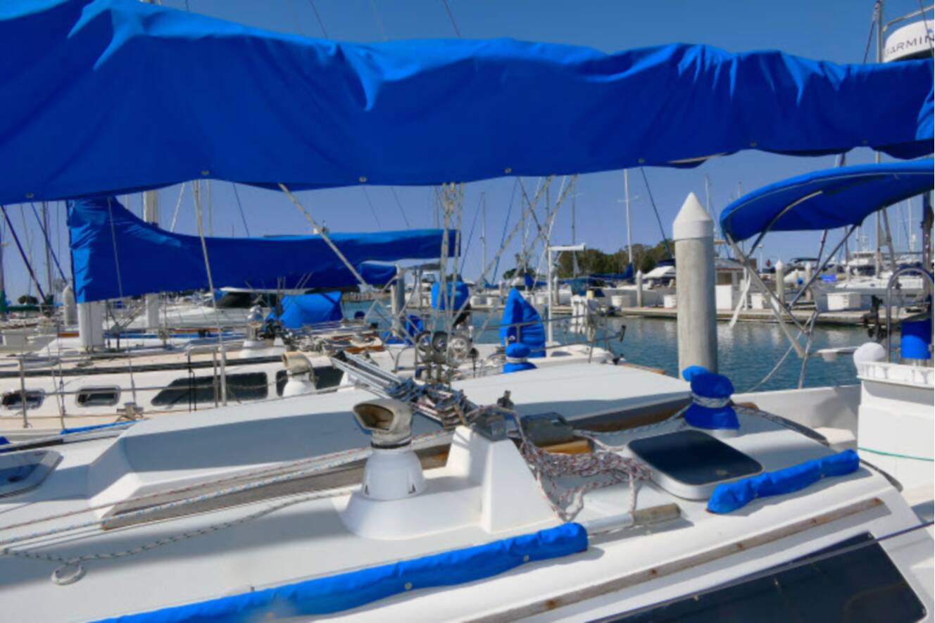 A photo of this 1989 Catalina 34 Tall Rig