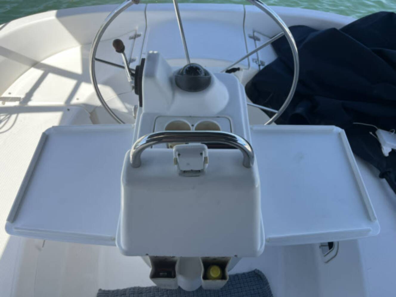 A photo of this 2000 Hunter 340
