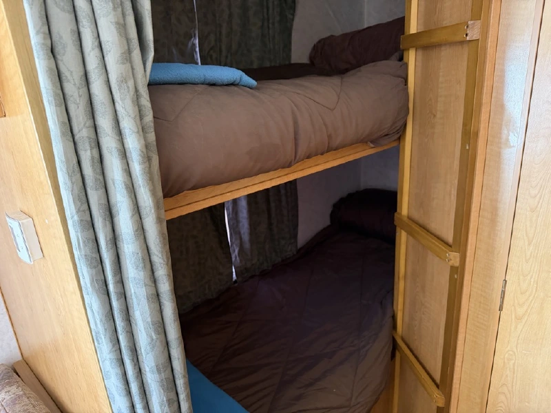 2001 SKYLINE NOMAD 2610