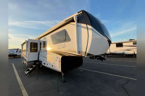 2026 Jayco PINNACLE 32RLTS in richmond IN