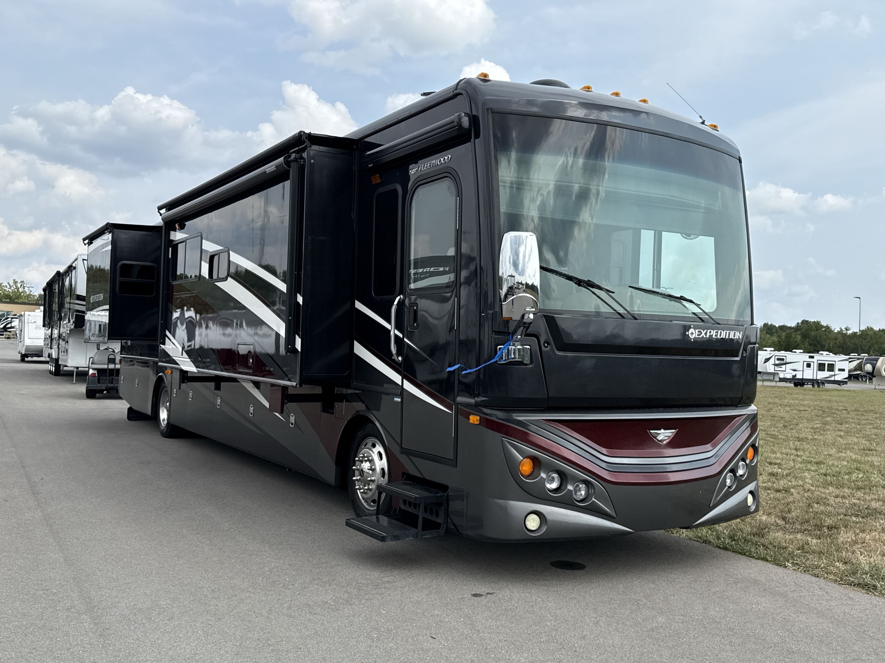 2014 Fleetwood EXPEDITION 40X in murfreesboro TN