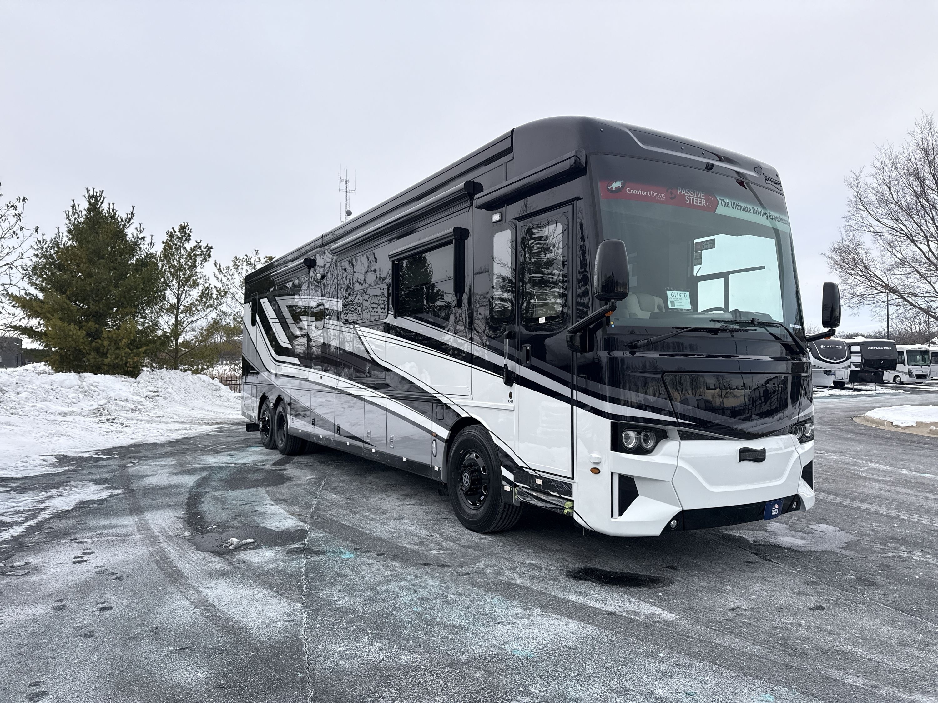 2026 Newmar DUTCH STAR 4369 in sturtevant WI