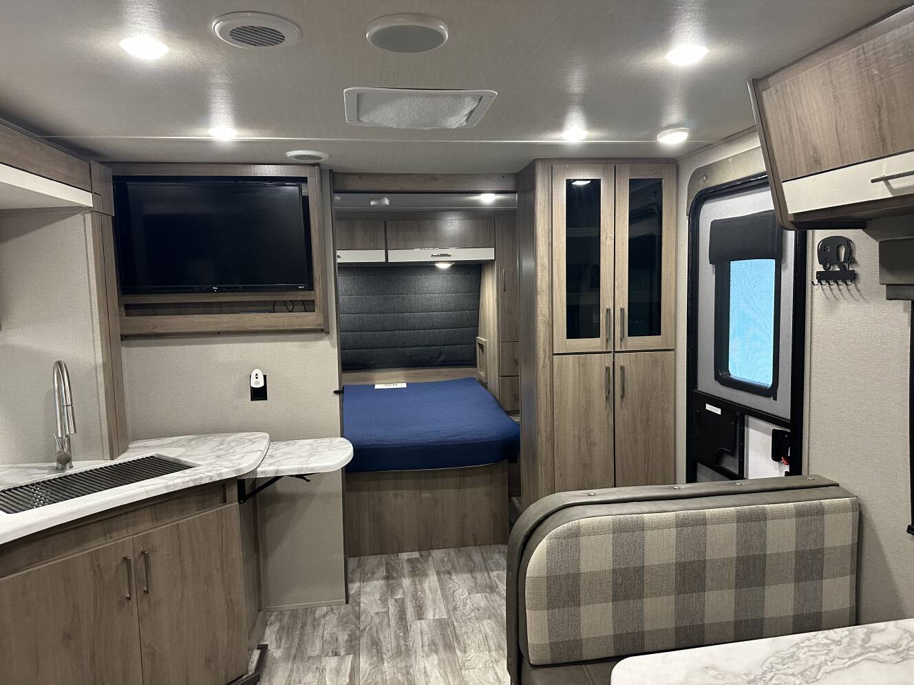 A photo of this 2022 Grand Design IMAGINE XLS 23BHE