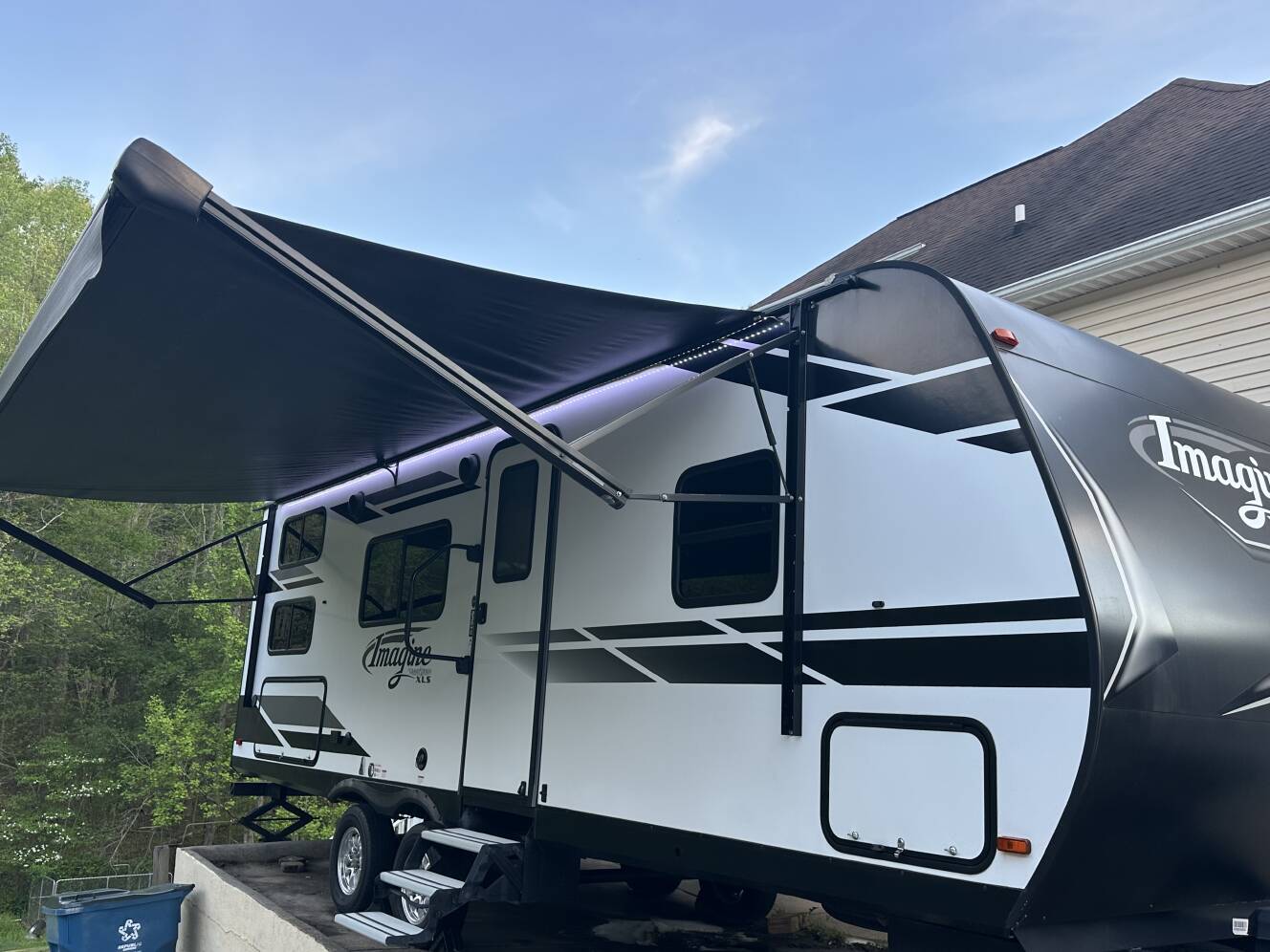 A photo of this 2022 Grand Design IMAGINE XLS 23BHE
