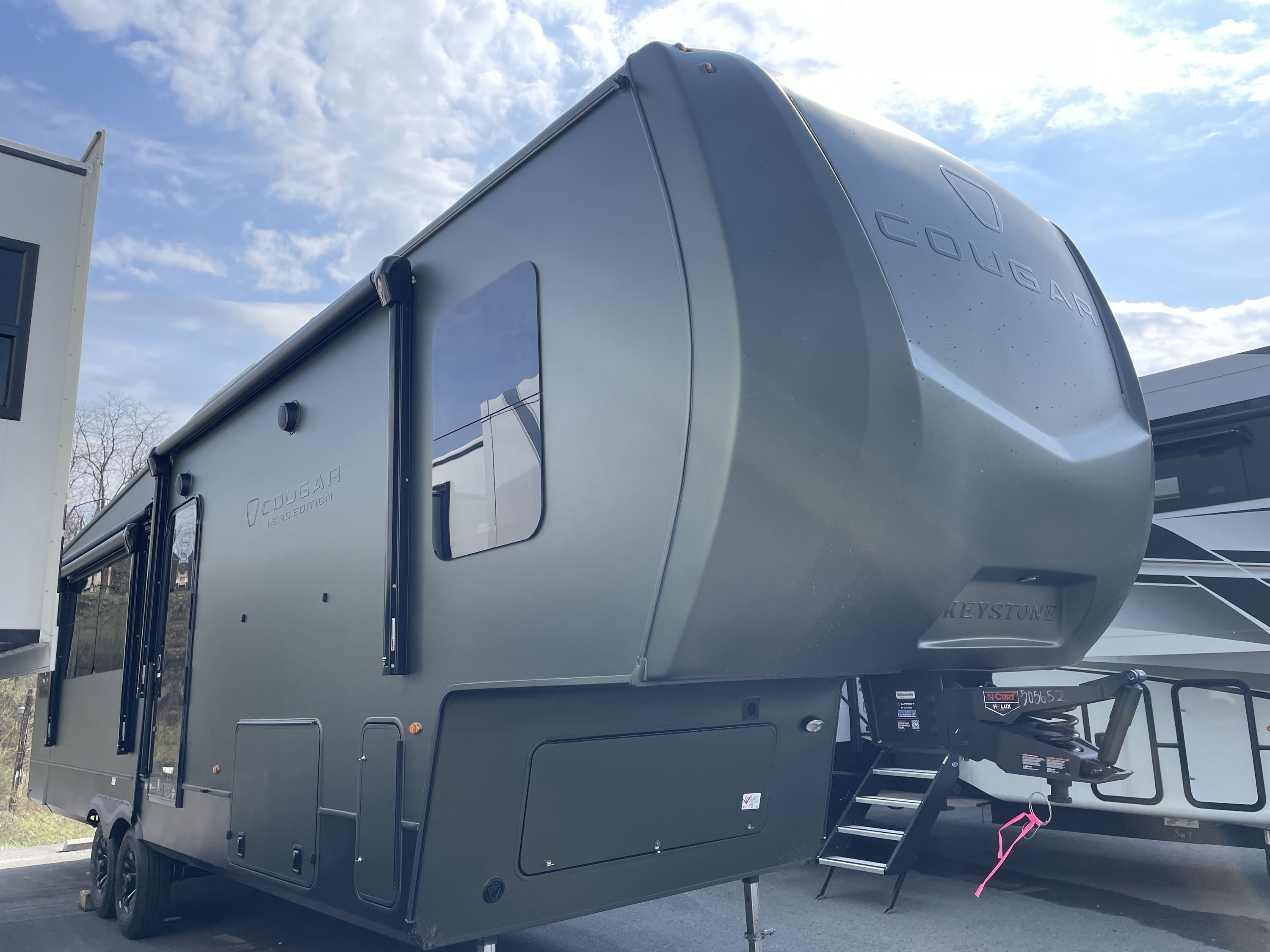 2026 Keystone COUGAR HERO EDITION 316RLS in fairmont WV